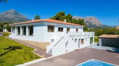 Chalet on Avinguda Coloma photo 37