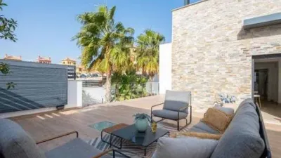 Chalet en Avenida Barcelona photo 16