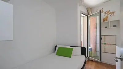 Flat in Molins de Rei photo 10