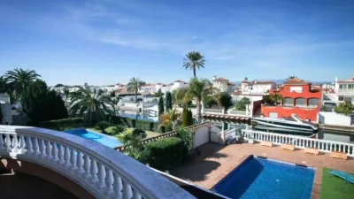 Chalet en Empuriabrava photo 10