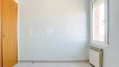 Apartment in La Verneda-La Pau photo 9