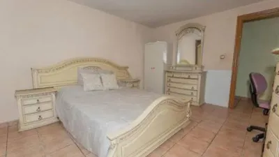 Flat on Mario Pastor Sempere Street photo 7