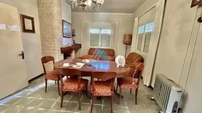 Chalet on Carrer del Doctor Casals photo 8
