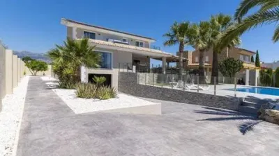 Chalet in Urbanizations photo 3