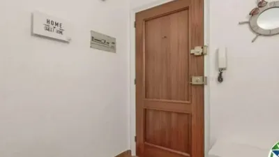 Apartment on Carrer del Puig Rom photo 4