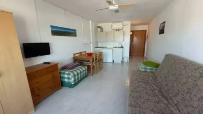 Apartment in Passatge Delta Muga photo 9
