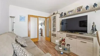 Apartment on Carrer de Madrid photo 9