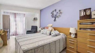 Apartment on Carrer de Madrid photo 17