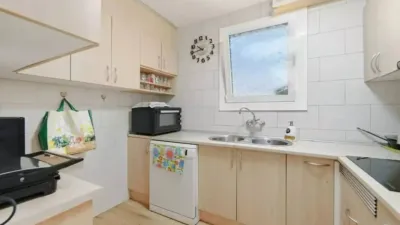 Apartment on Carrer de Madrid photo 14