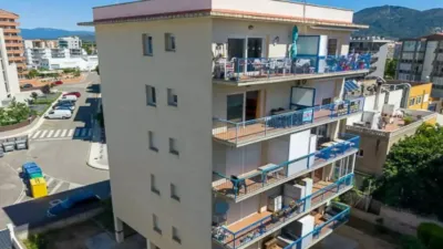 Apartment on Carrer de la Roca Llarga photo 5