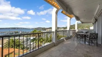 Penthouse on Carrer d'Antoni Maria Alcover photo 16
