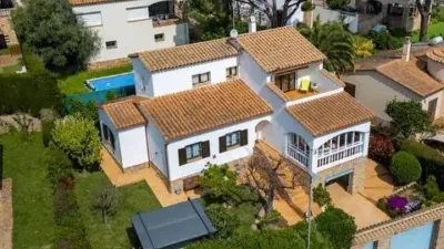 Chalet on Carrer de la Fragata photo 6
