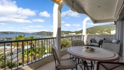 Penthouse on Carrer d'Antoni Maria Alcover photo 14
