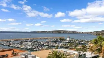 Penthouse on Carrer d'Antoni Maria Alcover photo 13