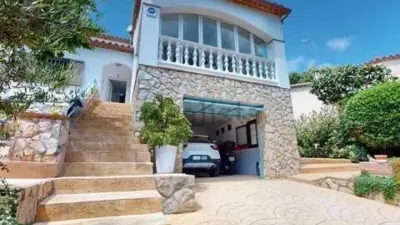 Chalet on Carrer de la Fragata photo 8