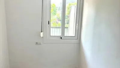 Apartment on Paseo Gregal-Pj Tipic No Number photo 8