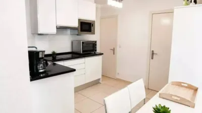 Apartment in Passatge Delta Muga photo 4