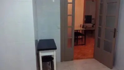 Piso en alquiler en Calle de Urzáiz, cerca de Calle del Alcalde Vázquez Varela, Fátima-Travesía de Vigo-San Xoán (Distrito Casco Urbano. Vigo) de 850 €<span>/mes</span>