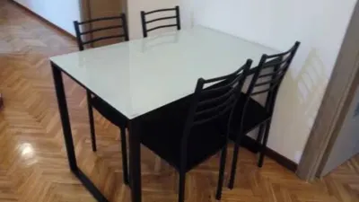 Piso en alquiler en Calle de Urzáiz, cerca de Calle del Alcalde Vázquez Varela, Fátima-Travesía de Vigo-San Xoán (Distrito Casco Urbano. Vigo) de 850 €<span>/mes</span>