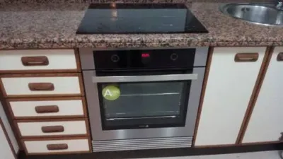 Piso en alquiler en Calle de Urzáiz, cerca de Calle del Alcalde Vázquez Varela, Fátima-Travesía de Vigo-San Xoán (Distrito Casco Urbano. Vigo) de 850 €<span>/mes</span>
