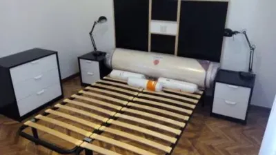 Piso en alquiler en Calle de Urzáiz, cerca de Calle del Alcalde Vázquez Varela, Fátima-Travesía de Vigo-San Xoán (Distrito Casco Urbano. Vigo) de 850 €<span>/mes</span>