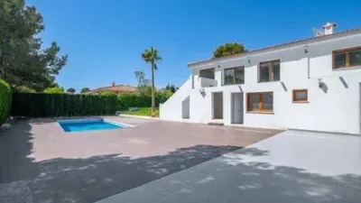 Chalet on Avinguda Coloma photo 6