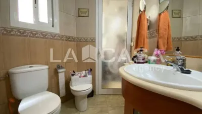 Flat in Santa Coloma de Gramenet photo 15