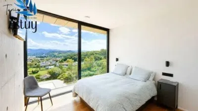 Chalet in Barrio de Igollo Canteras photo 16
