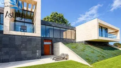 Chalet in Barrio de Igollo Canteras photo 5