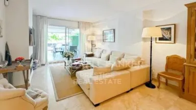Apartment in Centre photo 4