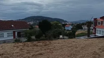 Terreno en venta en Pontedeume - Más