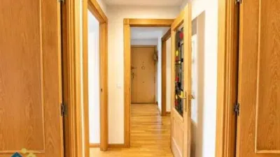 Apartment in Orcasitas photo 23