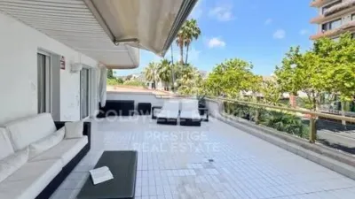 Apartment in Centre photo 3