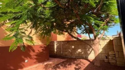 Chalet on Calle Jangada Nn photo 5