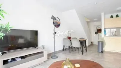 Apartment on Odisea Street photo 4