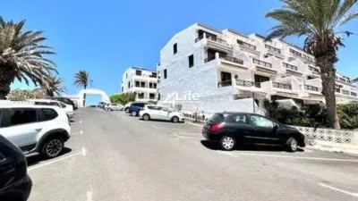 Piso en calle Odisea photo 22