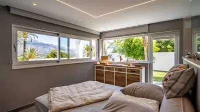 Chalet on Calle Genaro La Huerta photo 33