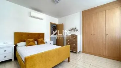 Chalet on Calle del Cornical photo 10