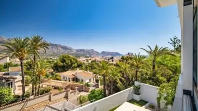 Chalet on Calle Genaro La Huerta photo 37