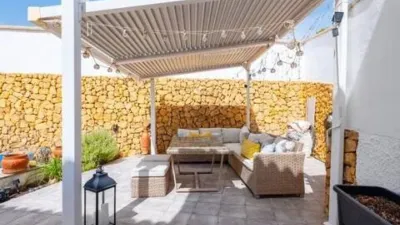 Chalet on Calle Mar Tirre photo 10