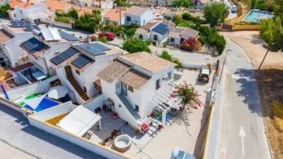 Chalet on Calle Mar Tirre photo 34