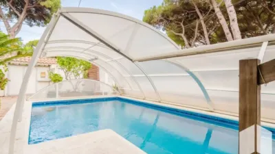 Chalet in La Pineda photo 2