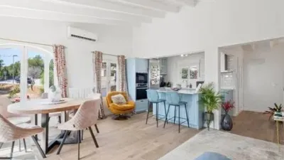 Chalet on Calle Mar Tirre photo 11