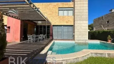 Chalet en venta en Dehesa de Campoamor-Aguamarina - Vista 2
