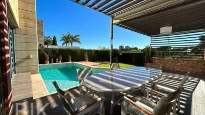 Chalet en venta en Dehesa de Campoamor-Aguamarina - Més