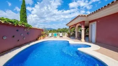 Chalet on Guatla Street photo 15