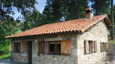 Rustic house on Calle Poligono 3 Nn photo 4
