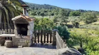 Rustic house on Calle Poligono 3 Nn photo 2