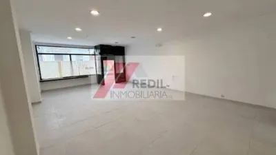 Local comercial en alquiler en Bergondo - Vista 3