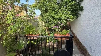 Chalet on Carrer de les Maravillas photo 50